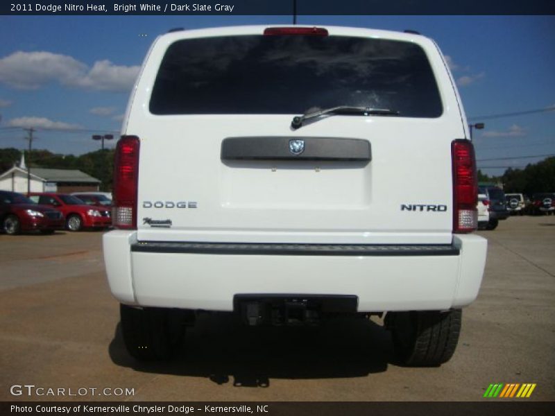 Bright White / Dark Slate Gray 2011 Dodge Nitro Heat