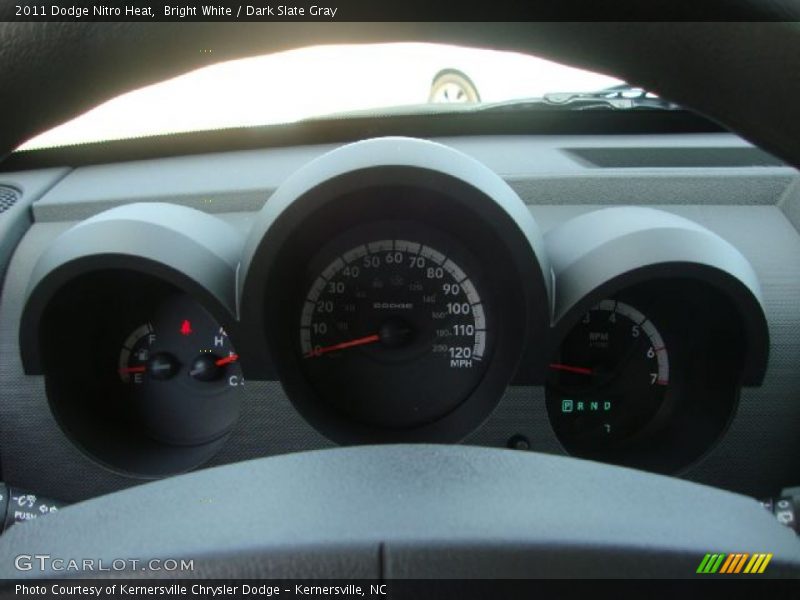 Bright White / Dark Slate Gray 2011 Dodge Nitro Heat