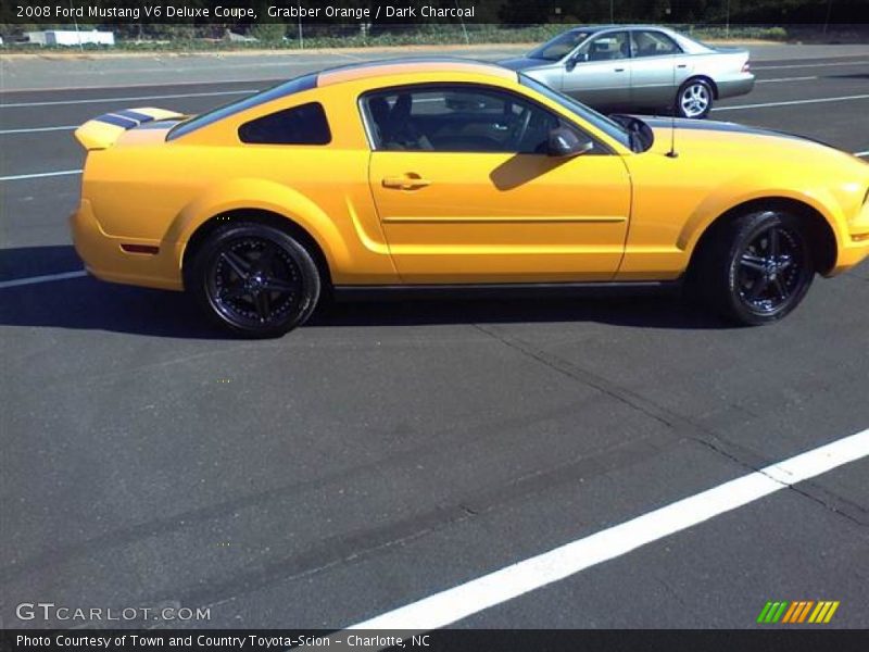 Grabber Orange / Dark Charcoal 2008 Ford Mustang V6 Deluxe Coupe
