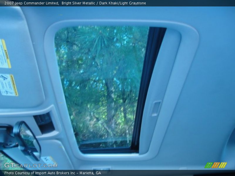 Bright Silver Metallic / Dark Khaki/Light Graystone 2007 Jeep Commander Limited