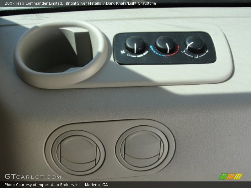 Bright Silver Metallic / Dark Khaki/Light Graystone 2007 Jeep Commander Limited