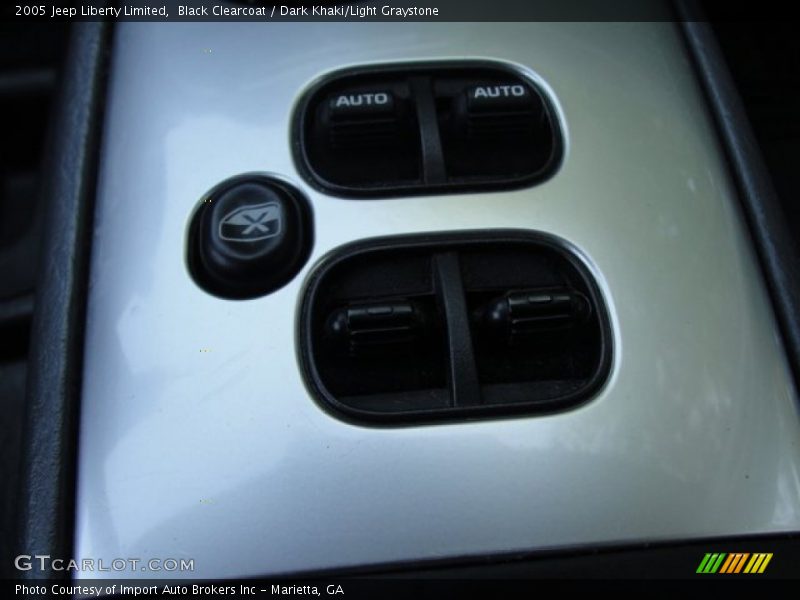 Black Clearcoat / Dark Khaki/Light Graystone 2005 Jeep Liberty Limited