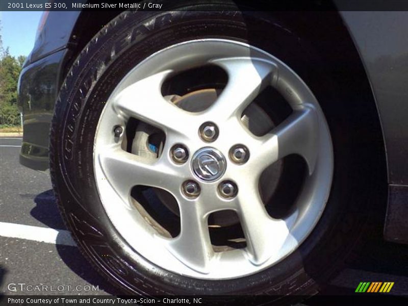 Millenium Silver Metallic / Gray 2001 Lexus ES 300