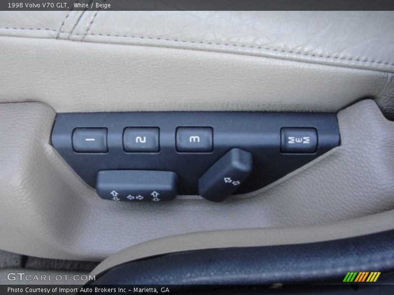 Controls of 1998 V70 GLT