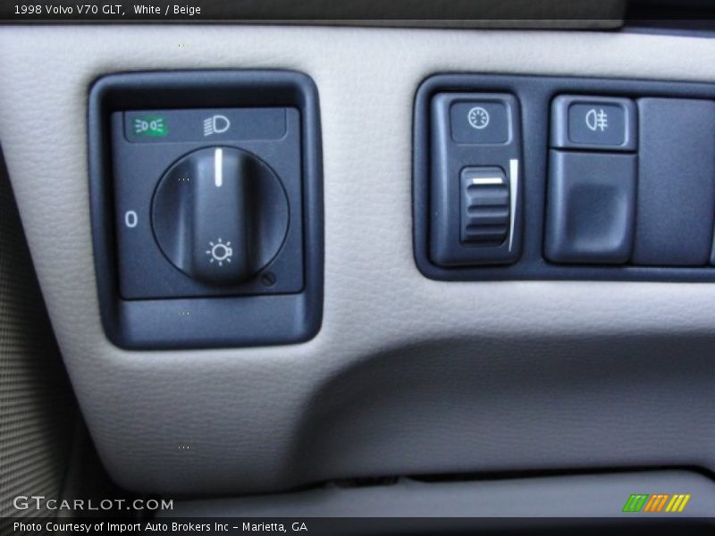 Controls of 1998 V70 GLT