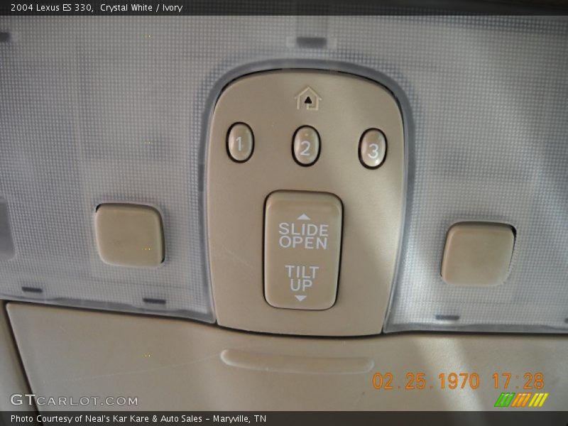 Crystal White / Ivory 2004 Lexus ES 330