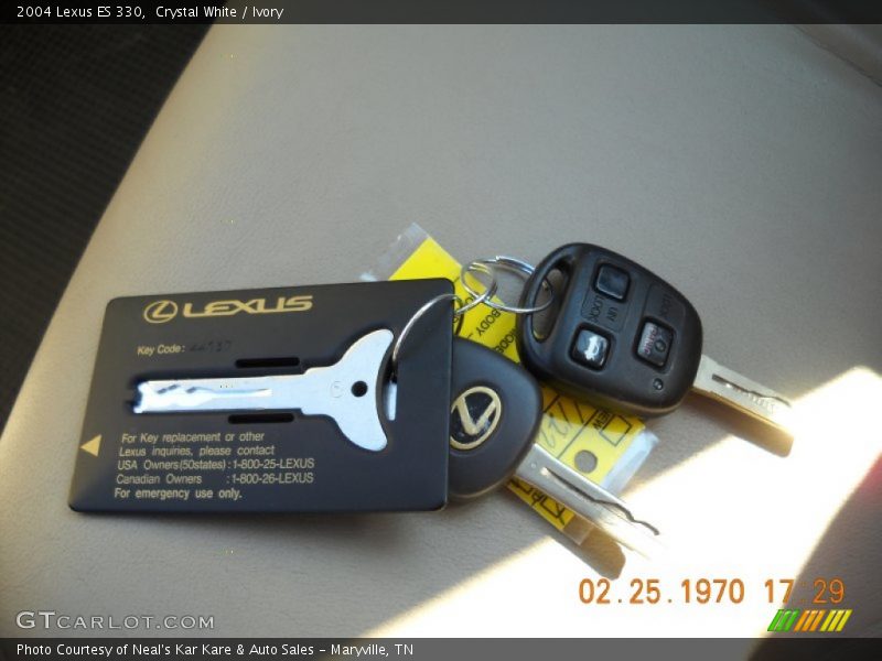 Crystal White / Ivory 2004 Lexus ES 330
