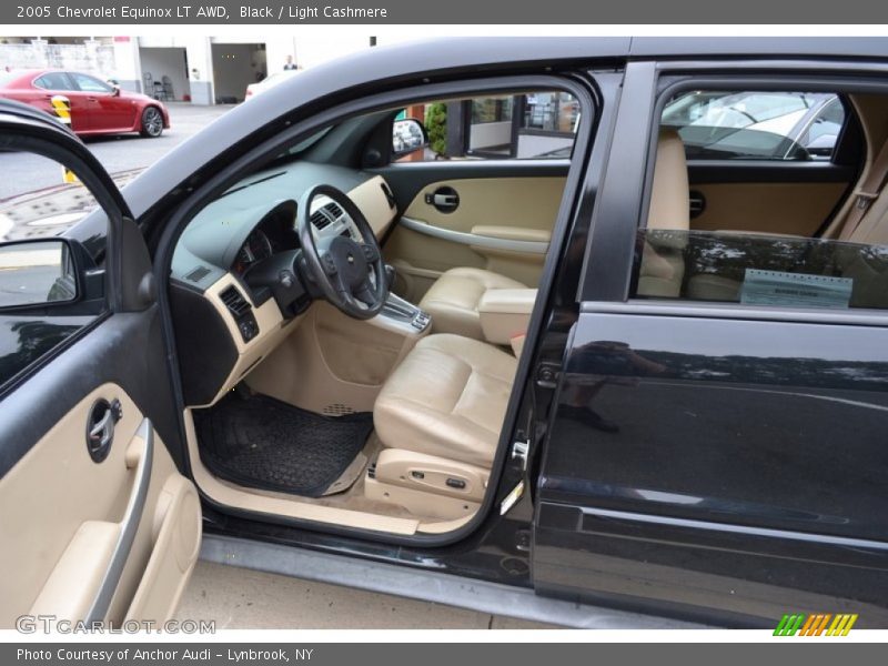 Black / Light Cashmere 2005 Chevrolet Equinox LT AWD
