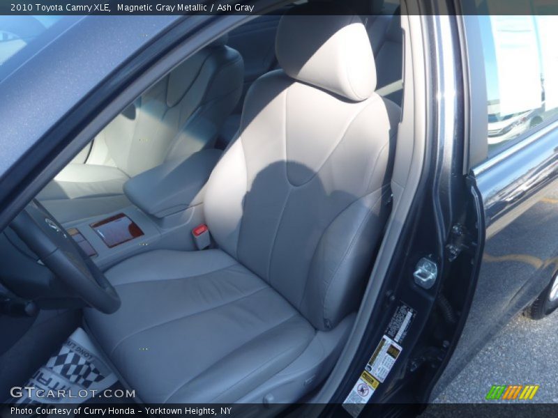 Magnetic Gray Metallic / Ash Gray 2010 Toyota Camry XLE