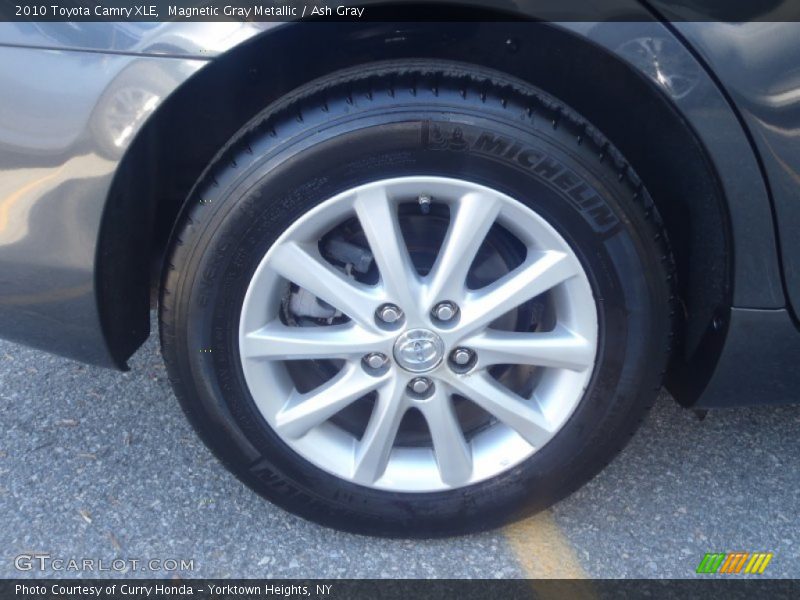 Magnetic Gray Metallic / Ash Gray 2010 Toyota Camry XLE