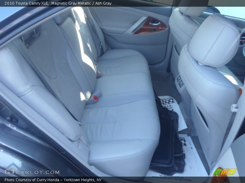 Magnetic Gray Metallic / Ash Gray 2010 Toyota Camry XLE