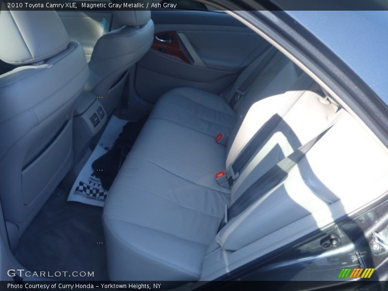 Magnetic Gray Metallic / Ash Gray 2010 Toyota Camry XLE