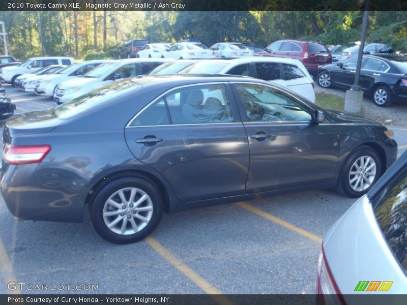 Magnetic Gray Metallic / Ash Gray 2010 Toyota Camry XLE