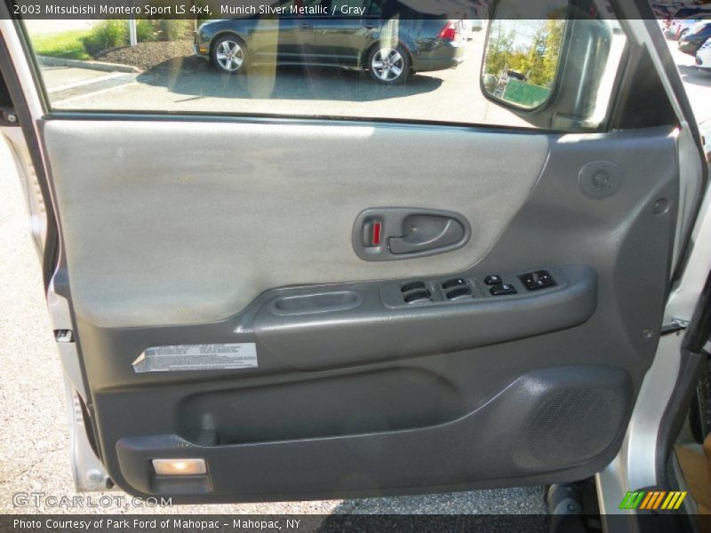 Munich Silver Metallic / Gray 2003 Mitsubishi Montero Sport LS 4x4