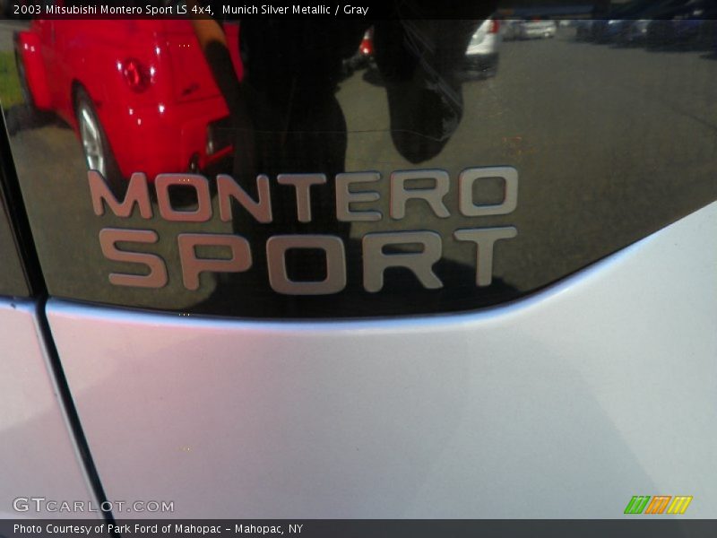  2003 Montero Sport LS 4x4 Logo