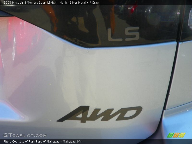  2003 Montero Sport LS 4x4 Logo