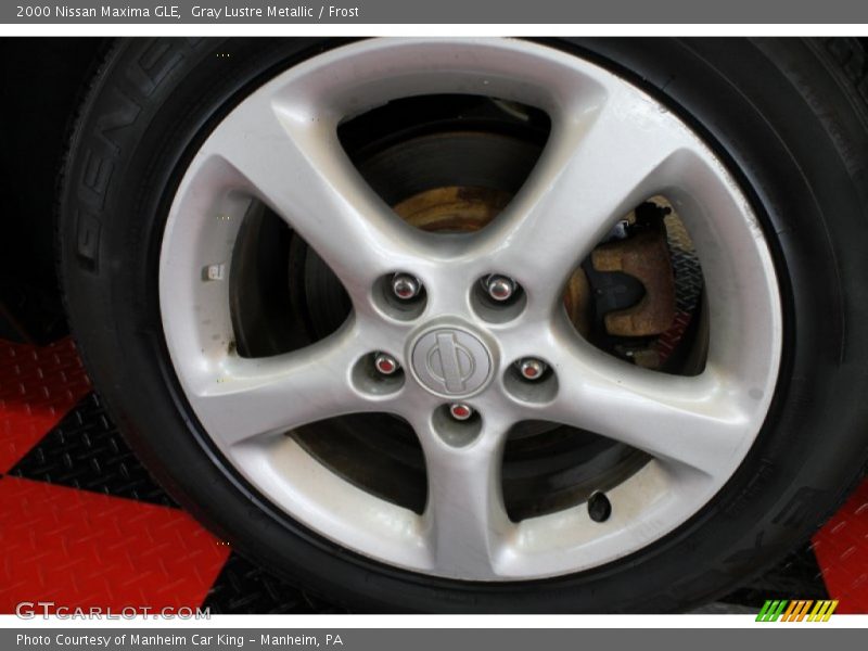Gray Lustre Metallic / Frost 2000 Nissan Maxima GLE