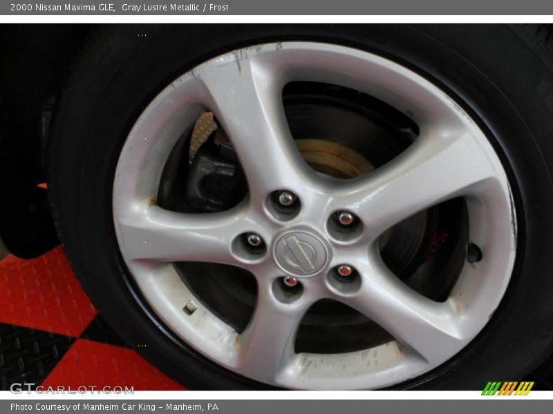 Gray Lustre Metallic / Frost 2000 Nissan Maxima GLE