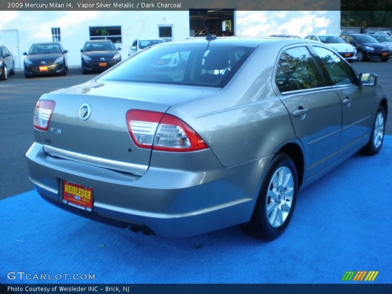 Vapor Silver Metallic / Dark Charcoal 2009 Mercury Milan I4