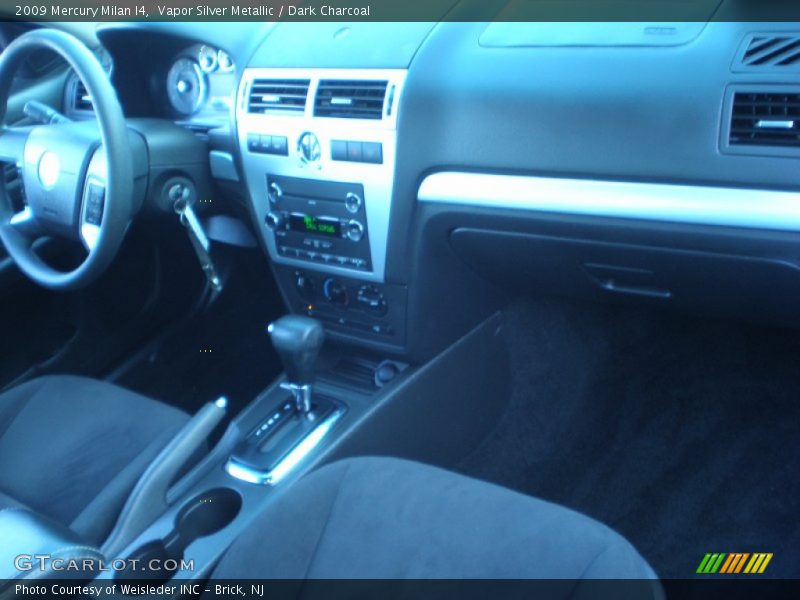 Vapor Silver Metallic / Dark Charcoal 2009 Mercury Milan I4