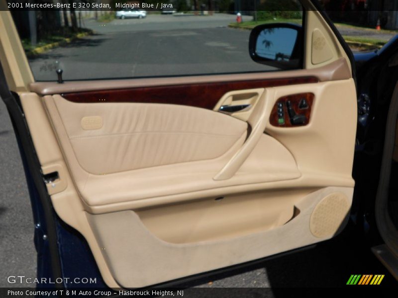Midnight Blue / Java 2001 Mercedes-Benz E 320 Sedan