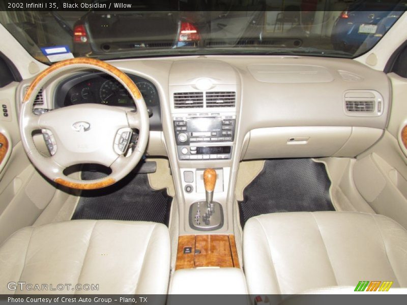 Black Obsidian / Willow 2002 Infiniti I 35