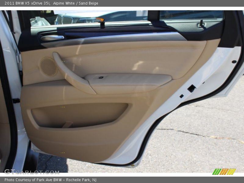 Alpine White / Sand Beige 2011 BMW X5 xDrive 35i
