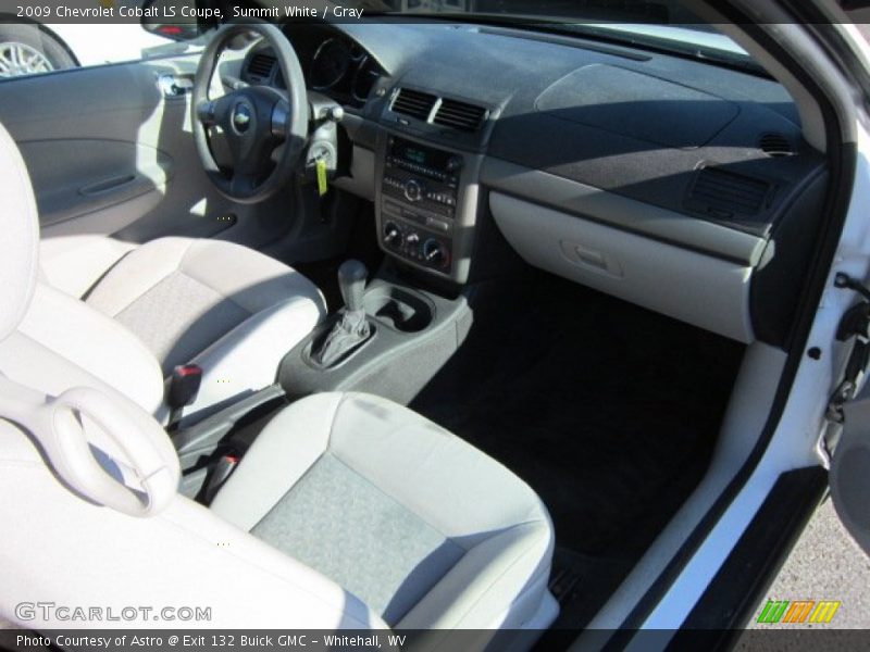 Summit White / Gray 2009 Chevrolet Cobalt LS Coupe
