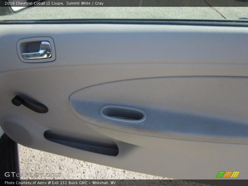Summit White / Gray 2009 Chevrolet Cobalt LS Coupe