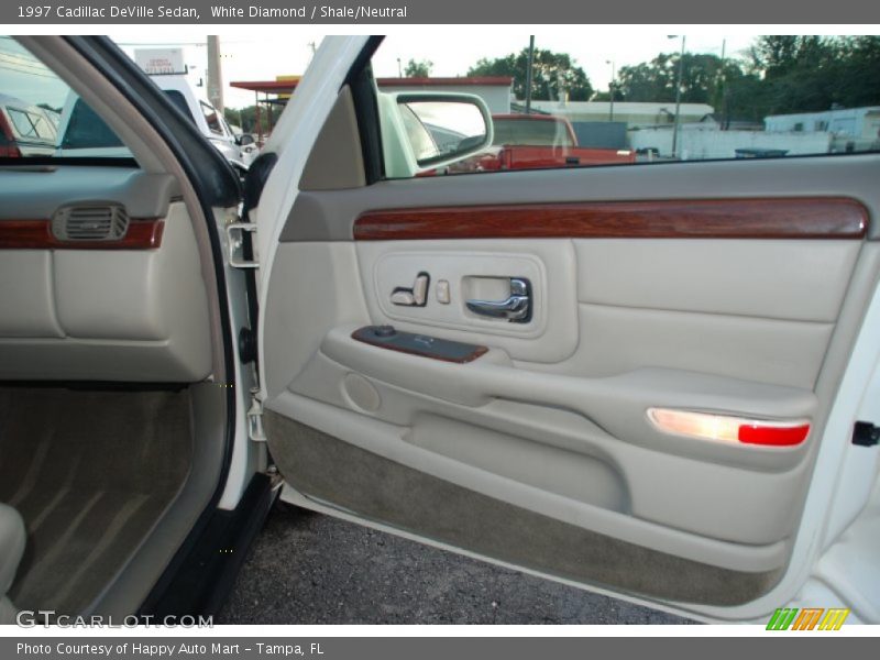 Door Panel of 1997 DeVille Sedan