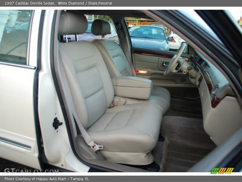  1997 DeVille Sedan Shale/Neutral Interior