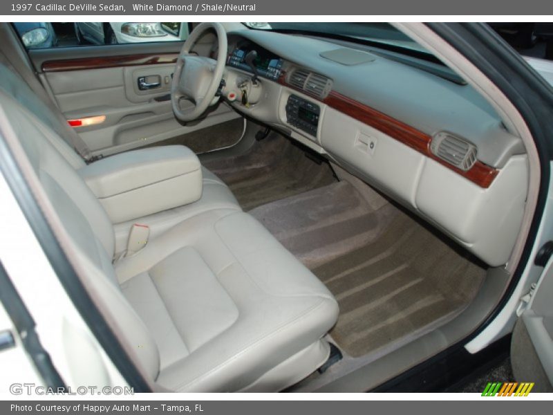  1997 DeVille Sedan Shale/Neutral Interior