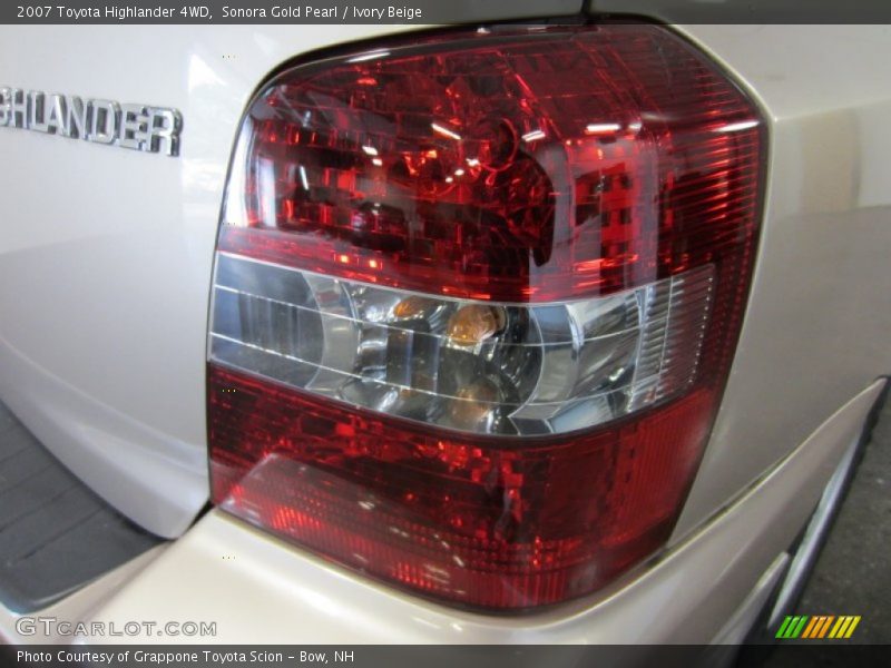 Sonora Gold Pearl / Ivory Beige 2007 Toyota Highlander 4WD