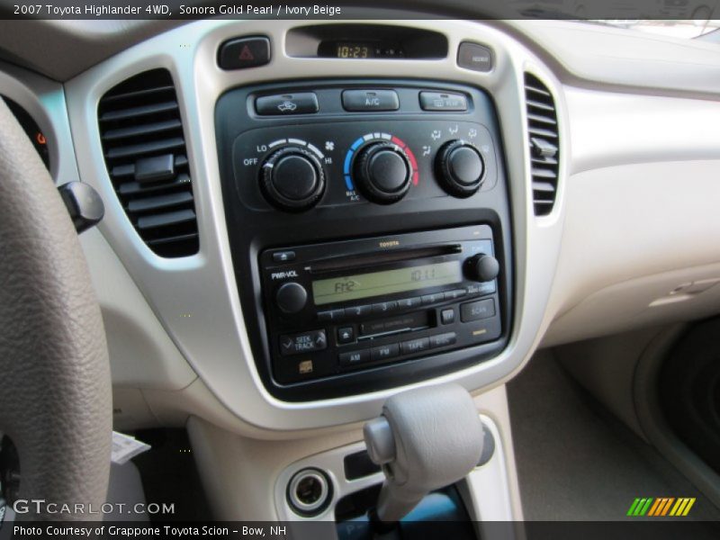Sonora Gold Pearl / Ivory Beige 2007 Toyota Highlander 4WD