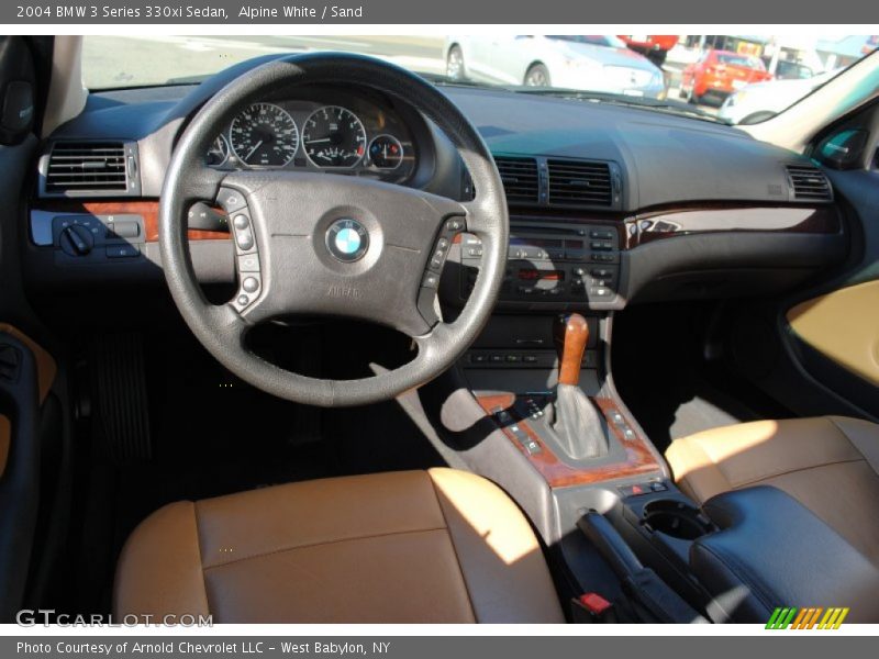 Alpine White / Sand 2004 BMW 3 Series 330xi Sedan