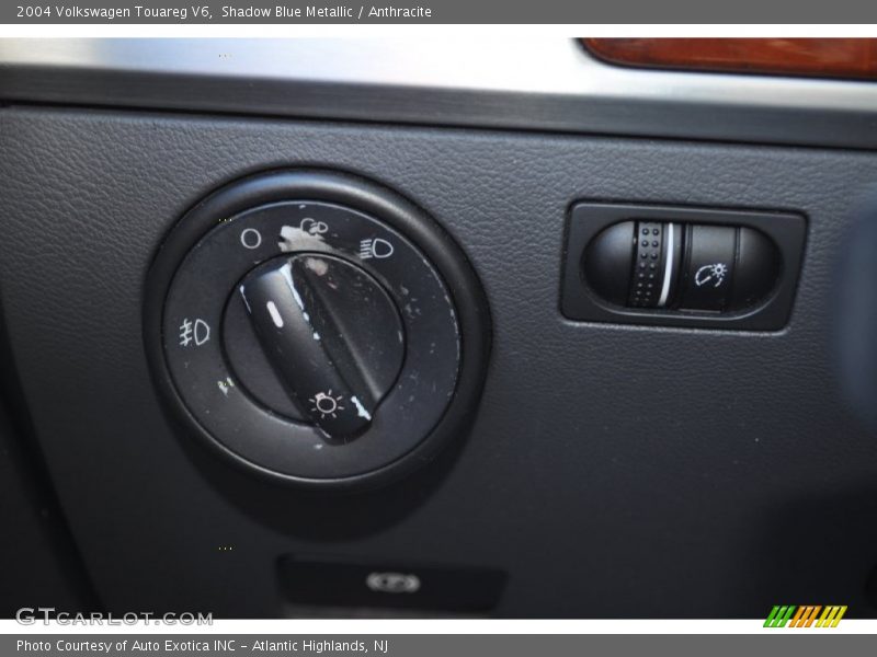 Shadow Blue Metallic / Anthracite 2004 Volkswagen Touareg V6