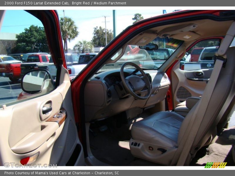 Bright Red / Medium Parchment 2000 Ford F150 Lariat Extended Cab