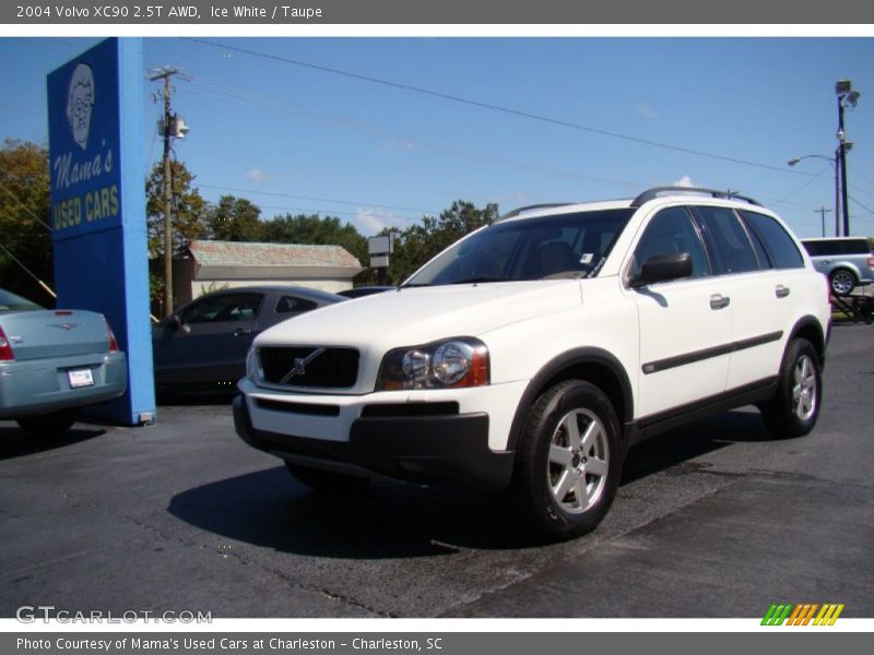 Ice White / Taupe 2004 Volvo XC90 2.5T AWD
