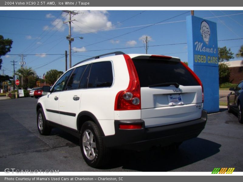 Ice White / Taupe 2004 Volvo XC90 2.5T AWD
