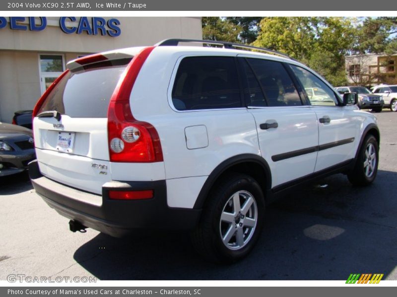 Ice White / Taupe 2004 Volvo XC90 2.5T AWD