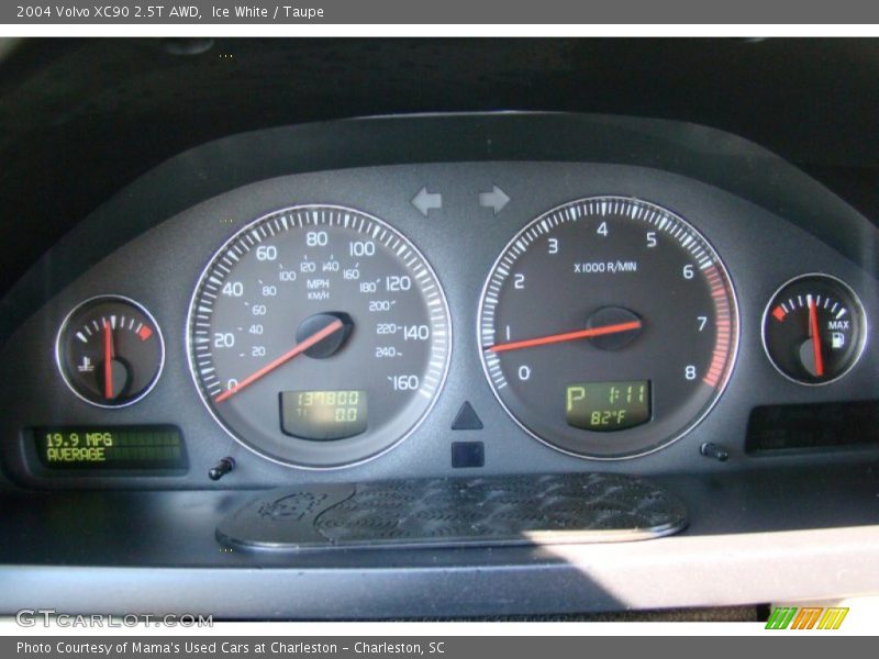 Ice White / Taupe 2004 Volvo XC90 2.5T AWD