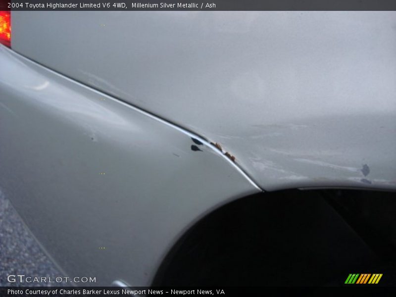 Millenium Silver Metallic / Ash 2004 Toyota Highlander Limited V6 4WD