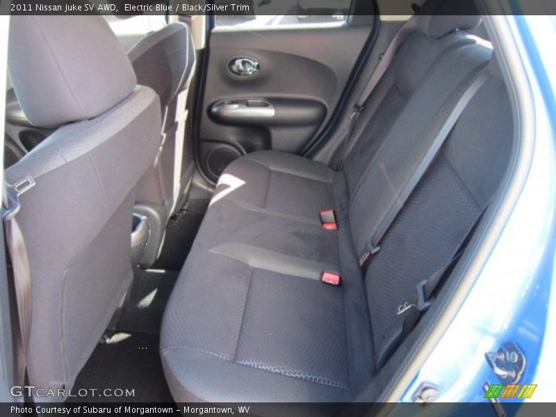  2011 Juke SV AWD Black/Silver Trim Interior