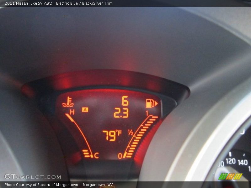  2011 Juke SV AWD SV AWD Gauges