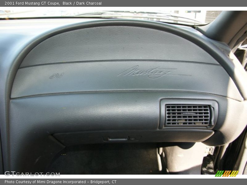 Black / Dark Charcoal 2001 Ford Mustang GT Coupe