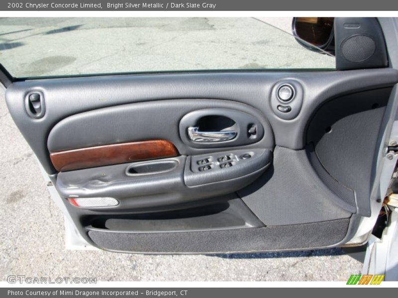 Bright Silver Metallic / Dark Slate Gray 2002 Chrysler Concorde Limited