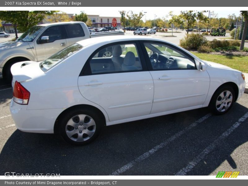 White / Beige 2007 Kia Spectra EX Sedan