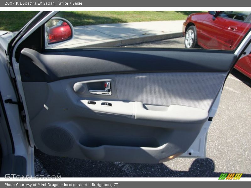 White / Beige 2007 Kia Spectra EX Sedan