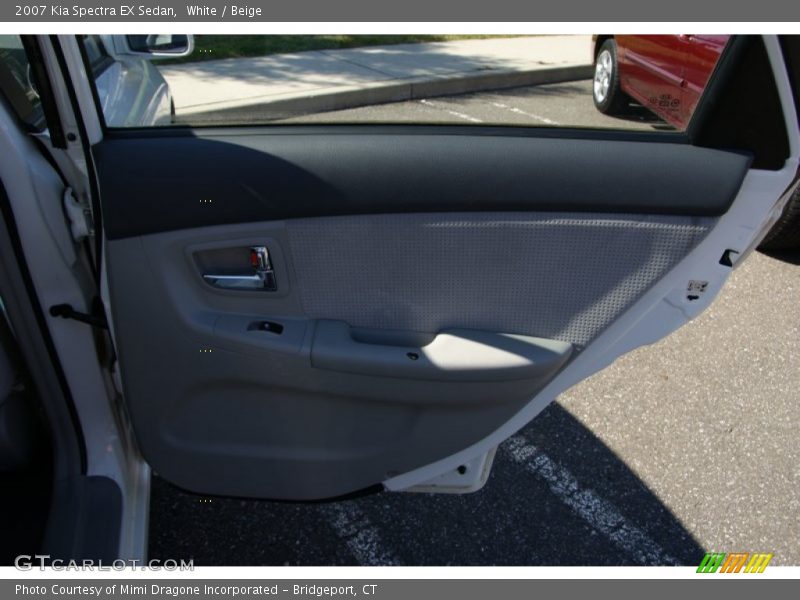 White / Beige 2007 Kia Spectra EX Sedan