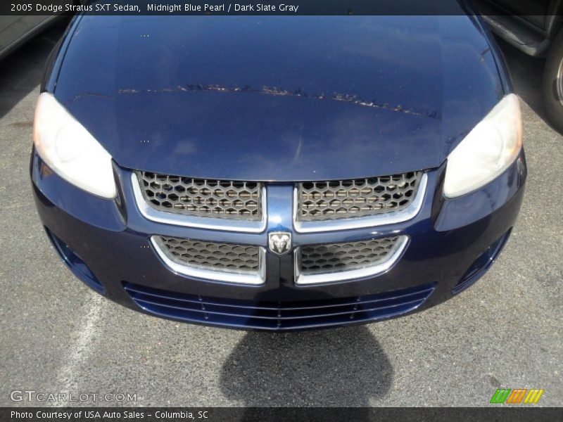Midnight Blue Pearl / Dark Slate Gray 2005 Dodge Stratus SXT Sedan